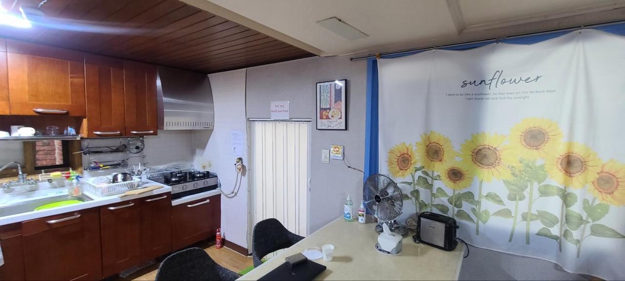 Appletree Guesthouse Seul Zewnętrze zdjęcie