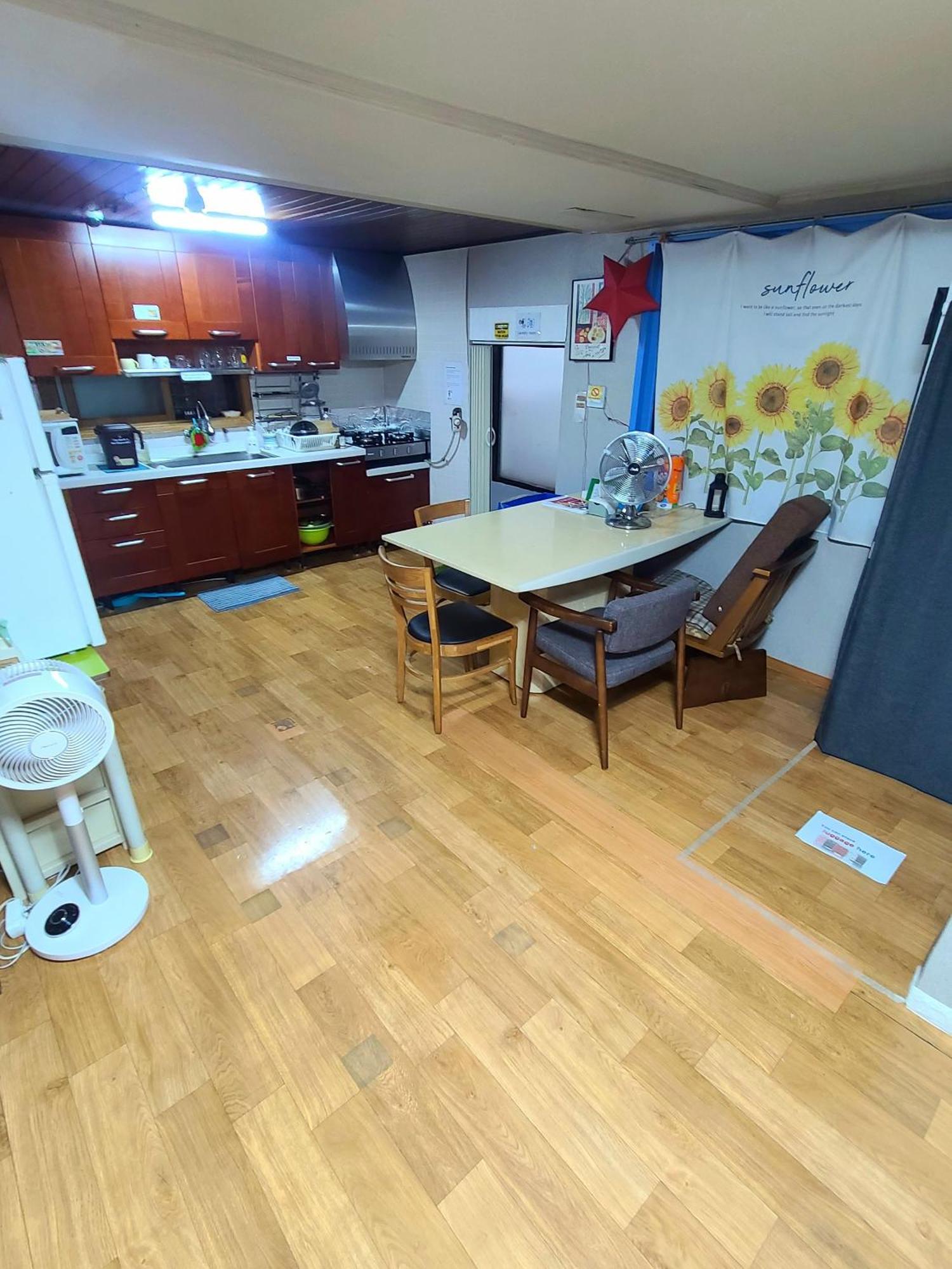 Appletree Guesthouse Seul Zewnętrze zdjęcie